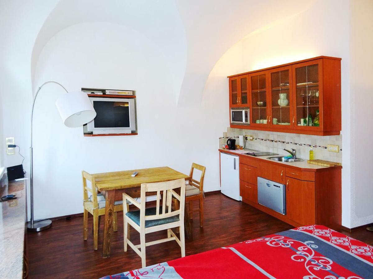 Gewölbezimmer am Marktplatz Gmunden Exterior foto